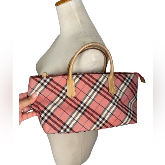 💞Burberry Pink Nova CheckShoulder Bag💞 - Picture 10 of 10